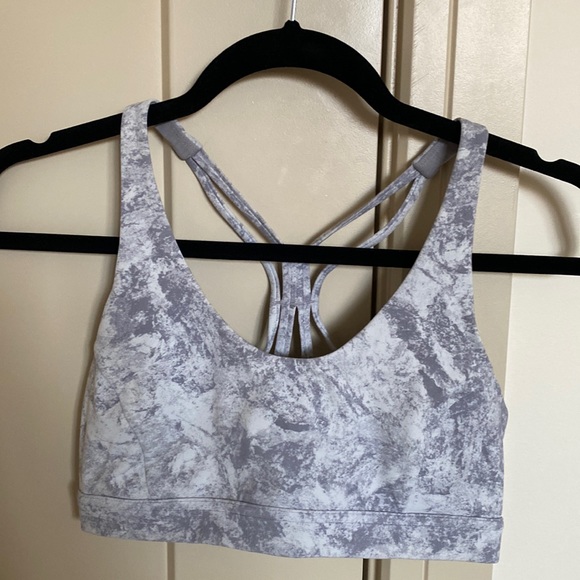 Sports bra - Picture 1 of 3